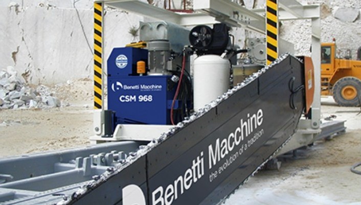 מכונת חיתוך שרשרת Benetti Macchine דגם CSM 968 במחצבה